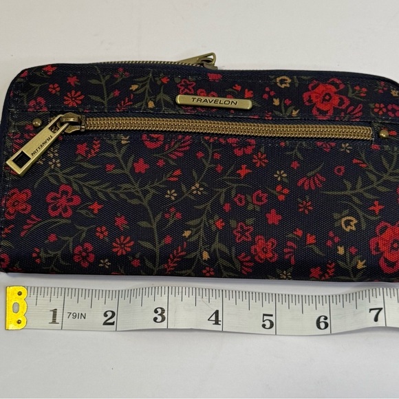 Travelon Ladies Zip Security Card Holder NWT navy floral - Picture 10 of 11